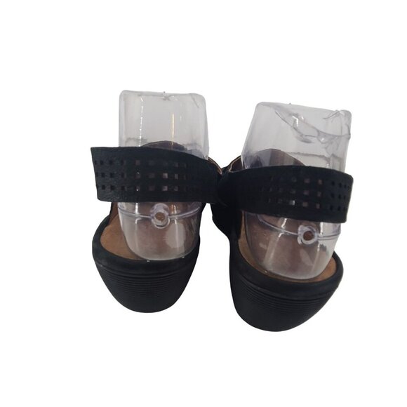 Clarks Women's Artisan black leather 2.5" heels wedge slide on ankle strap sanda - Picture 4 of 9